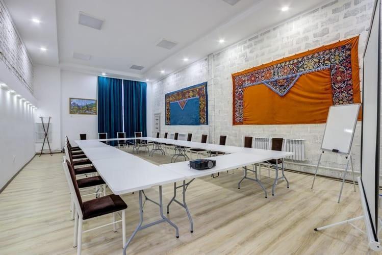 Olive Hotel Kochkor Zewnętrze zdjęcie